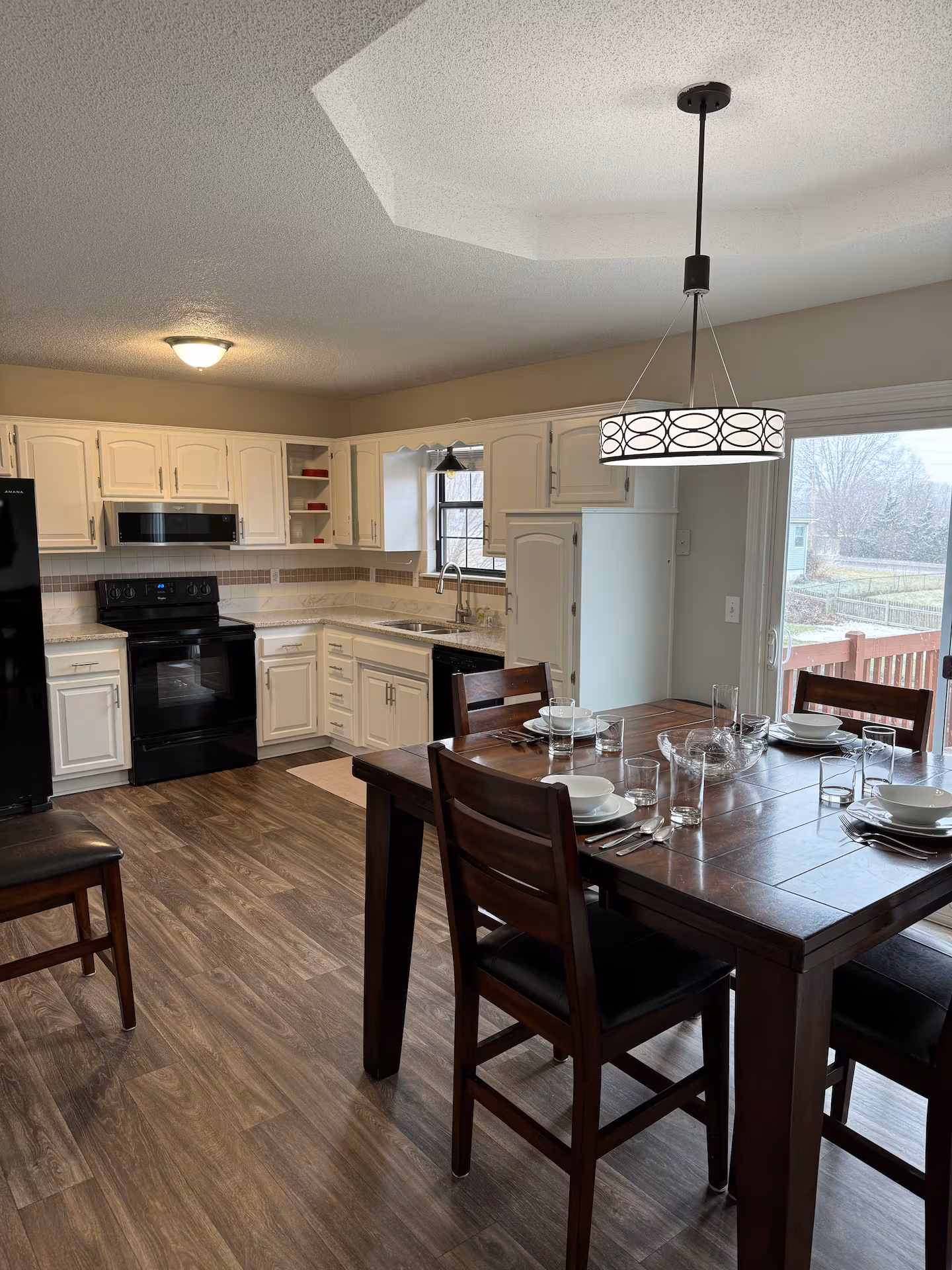Beautiful Home with Fenced Yard 6