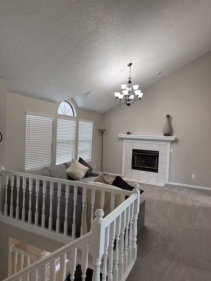 Beautiful Home with Fenced Yard 8