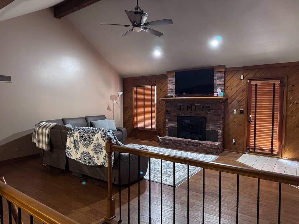 Entire Home, 2755 SF, Quiet Area 6